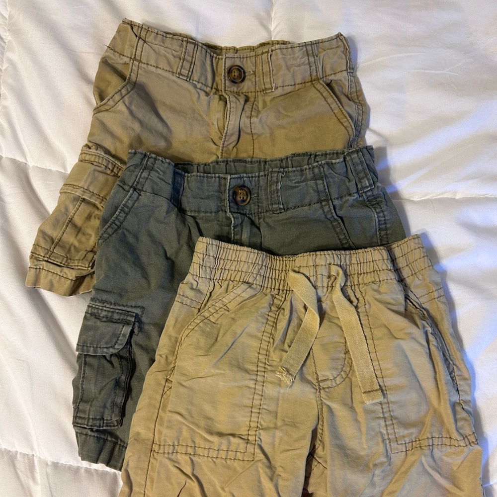 ☀️3/$25☀️ Toddler Carters and Old Navy Size 3T Shorts